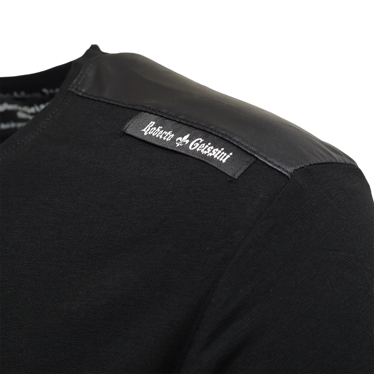 Skull Allover T-Shirt Schwarz Unisex - Image 5